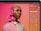 Écran de MacBook Pro affichant la retouche d’une photo d’une personne dans Pixelmator Pro